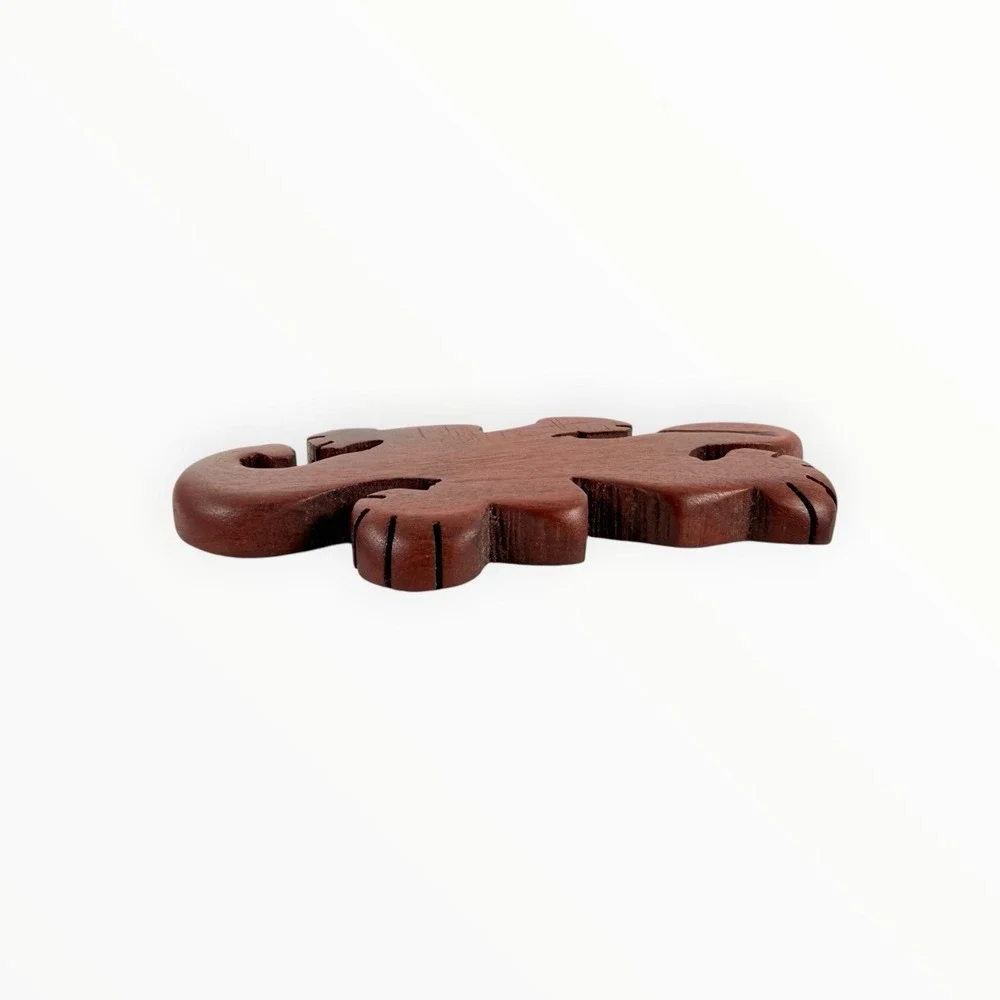 Wooden Carved  Lizard Refrigerator Magnet